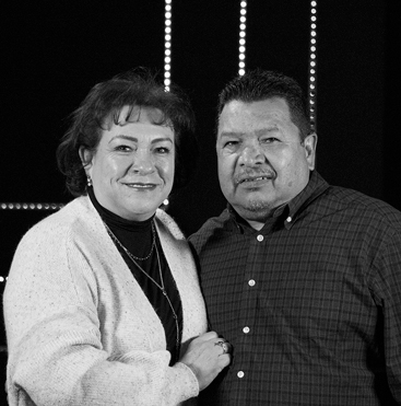 Aarón y Ma. Elena Molina